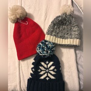 3 winter hats never worn brand new
Hollister
Gap
No name